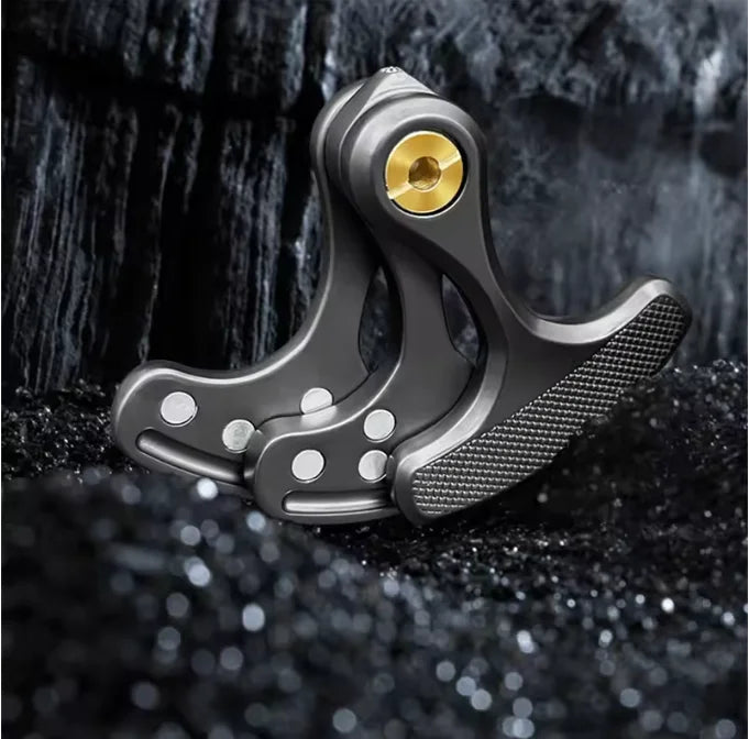 Fidget Spinner Claw-Shaped Magnetic Fidget Slider, Tactile Click & Slide Toy, Quiet Stress Relief EDC Gadget for Adults