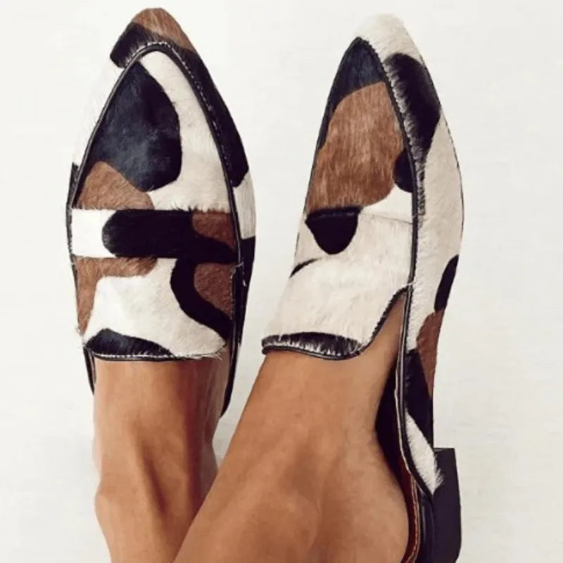 British Style 2026 Spring and Autumn New Product Fashionable Pointed-toe 34-43 Shallow-toe Cow-patterned Casual Women's Shoes