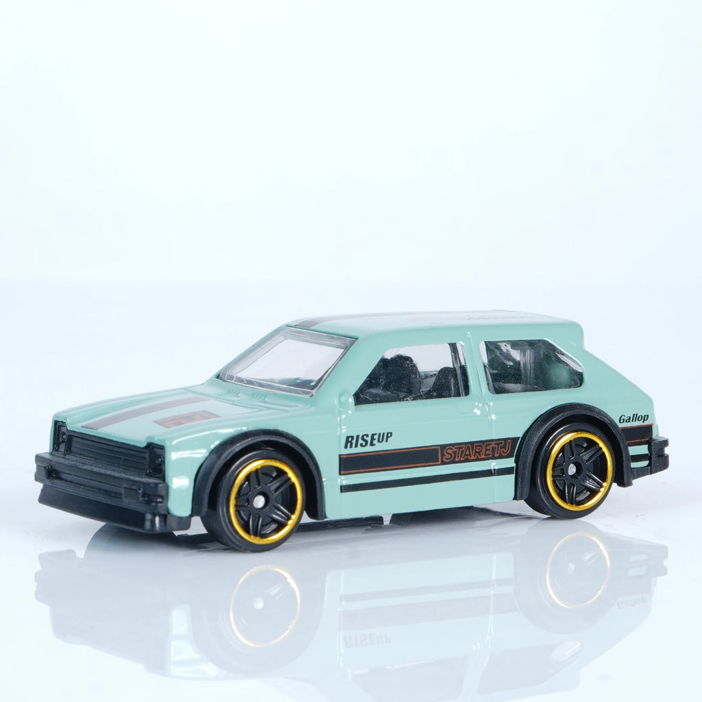 Alloy Car Model Simulation 1:64 Sliding Sports Car Racing Car Children's Toy Car Boy Gift Christmas Toy Gift Racing Car Ornament