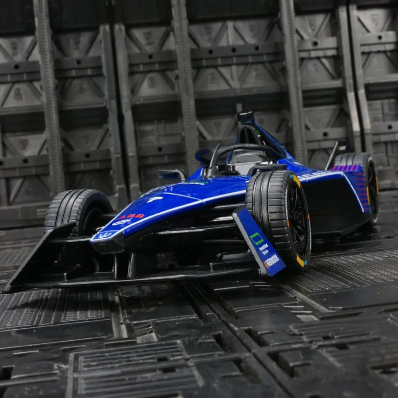 1:24 Simulation McLaren Formula Racing Alloy Model Porsche Maserati Supercar rich in details, finely crafted, and good quality