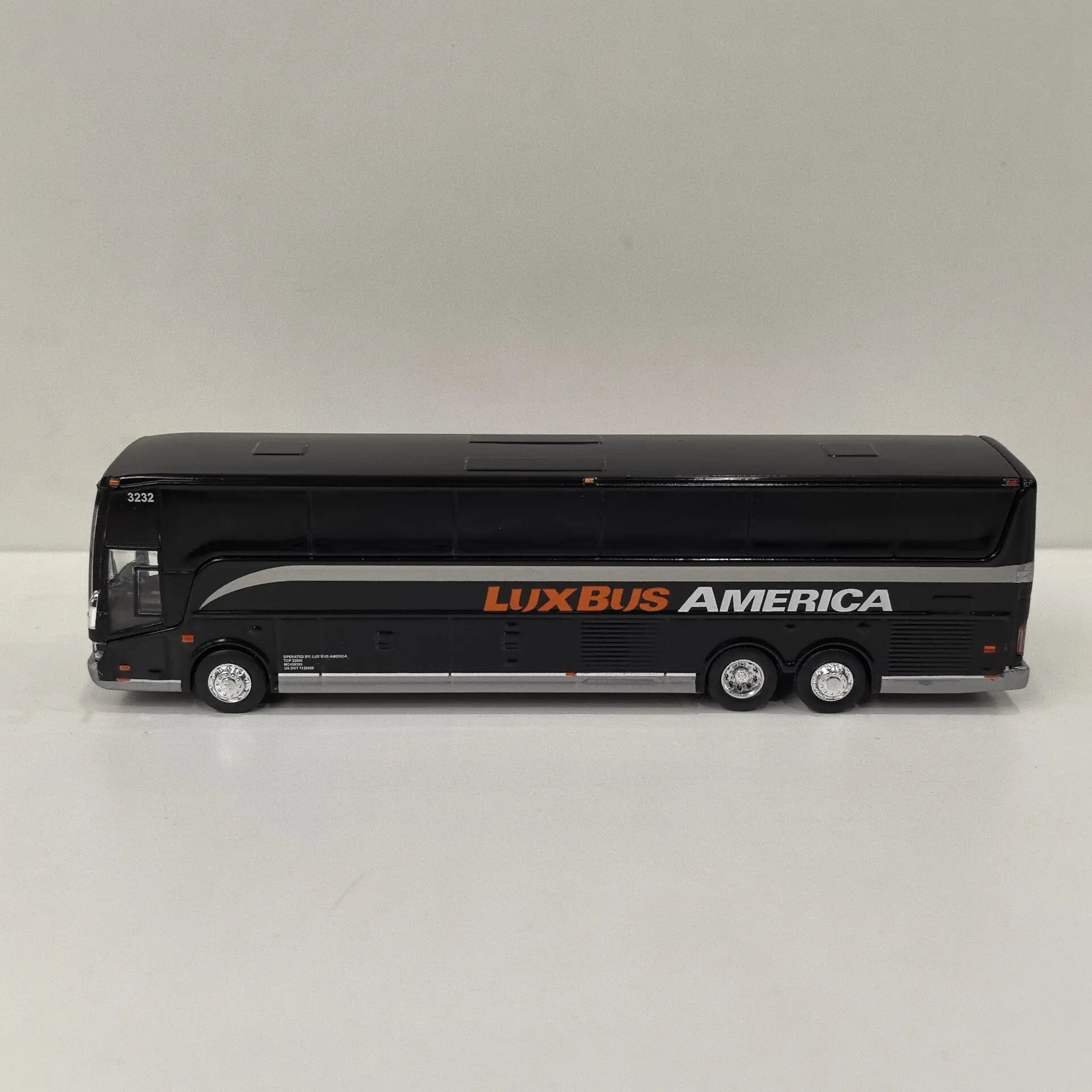 Diecast IR 1/87 Scale HO VAN HOOL TX-45 Bus 73 Alloy Car Model