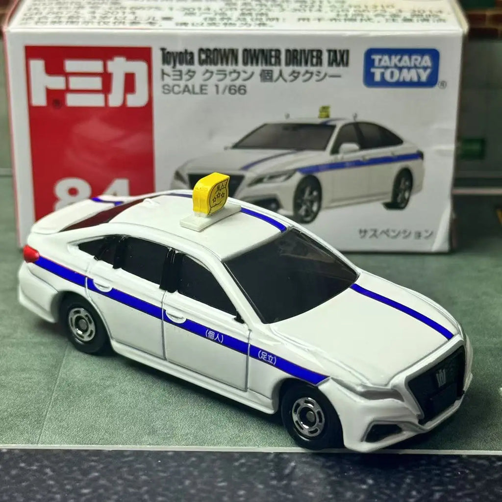 Tomica No.84 Toyota Crown Private Taxi Die Cast Toy Car Model Takara Tomy Mini Collection