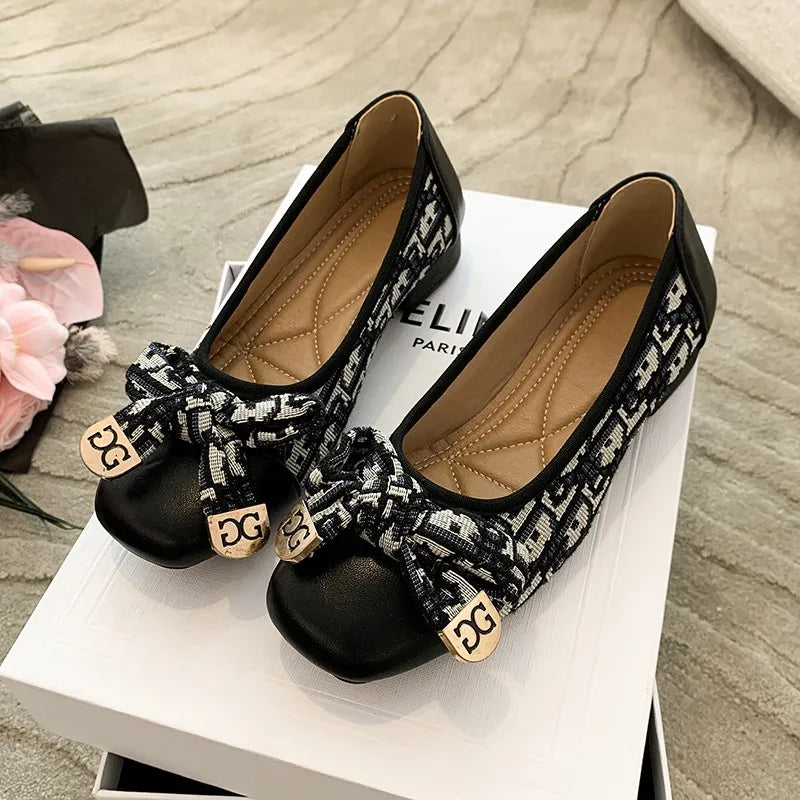 Comfortable French Womens Single Shoes for Women Sexy Style Square Head Embroidery Skirt Low Heels Small Fragrant Bean Shoes