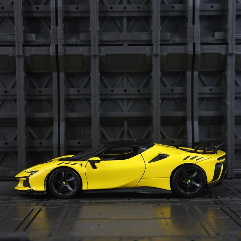 Bburago 1:24 simulation Ferrari SF90 XX Stradale alloy car model, doors and trunk can be opened rich in details, finely crafted