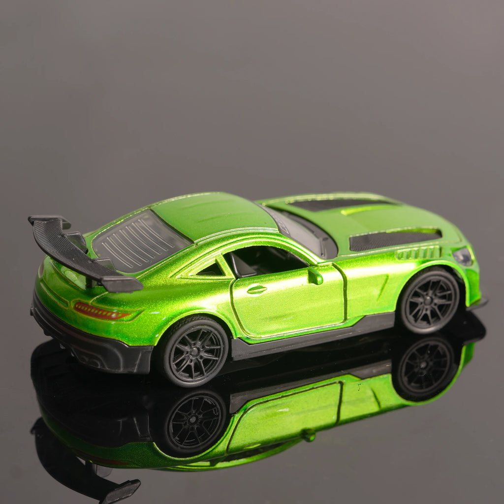 1:32 Scale Green Amg Gt Die-Cast Car Model, Alloy Sports Car with Openable Doors, Suitable for Children and Car Enthusiasts, Collectible Pull-Back Toy Car
