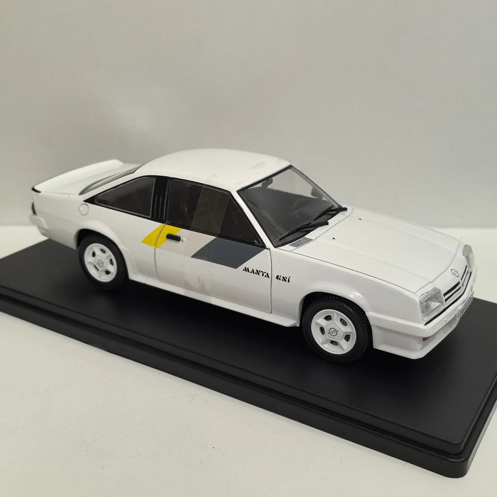 Diecast WHITEBOX 1/24 Scale OPEL MANTA B GSSI K3 Alloy Car Model