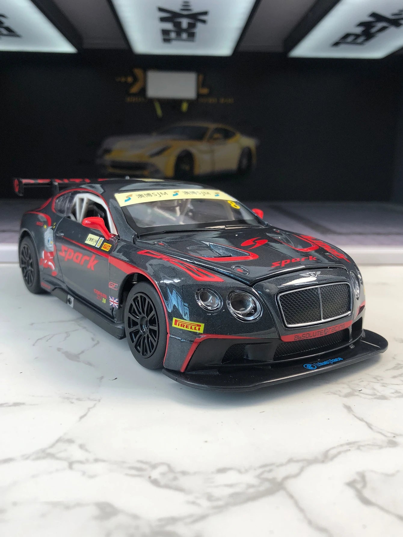 CCA 1:24 simulation zinc alloy Bentley Continental GT3 model car, static ornament, metal collectible gift car