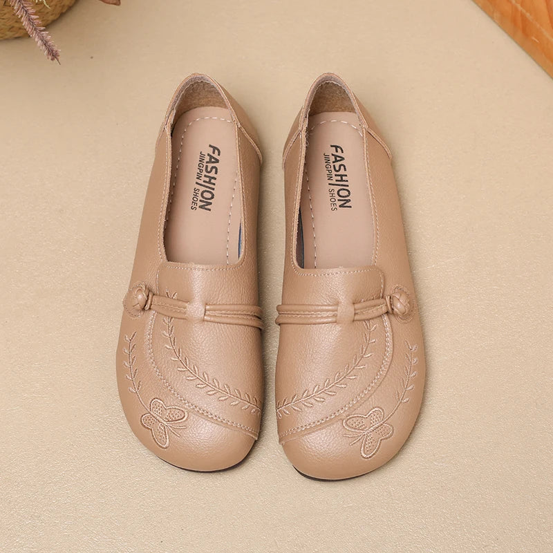 Ladies' mother's shoes, elderly shoes, slow - walking shoes, soft - soled comfortable slip - on lazy shoes, trendy