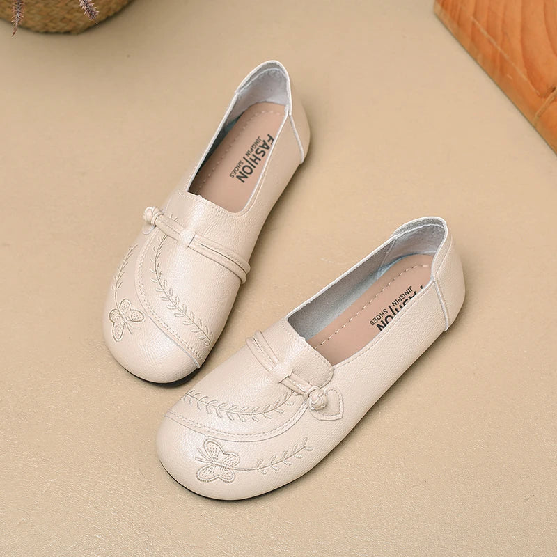 Ladies' mother's shoes, elderly shoes, slow - walking shoes, soft - soled comfortable slip - on lazy shoes, trendy