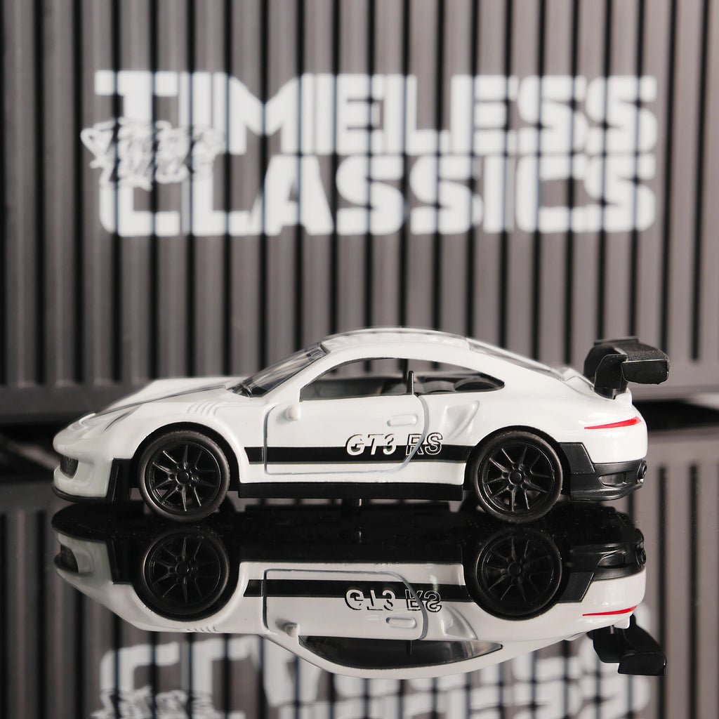 1:32 White Gt3 Rs Alloy Race Car Model, Diecast Sports Car with Openable Doors, Pull-Back Collectible Toy for Kids & Car Fans
