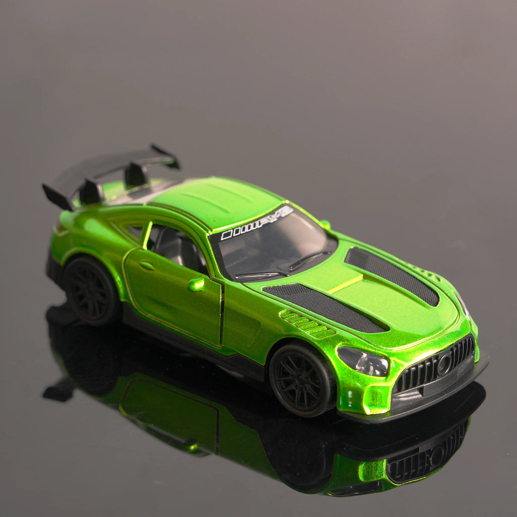 1:32 Scale Green Amg Gt Die-Cast Car Model, Alloy Sports Car with Openable Doors, Suitable for Children and Car Enthusiasts, Collectible Pull-Back Toy Car
