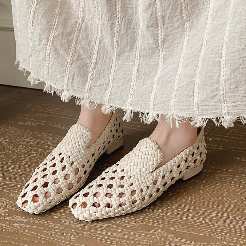 2026 Fashion Hot Sale Genuine Leather Braided Sandals Women Low Heel Breathable Summer Loafers Sandals Female Leisure Pumps