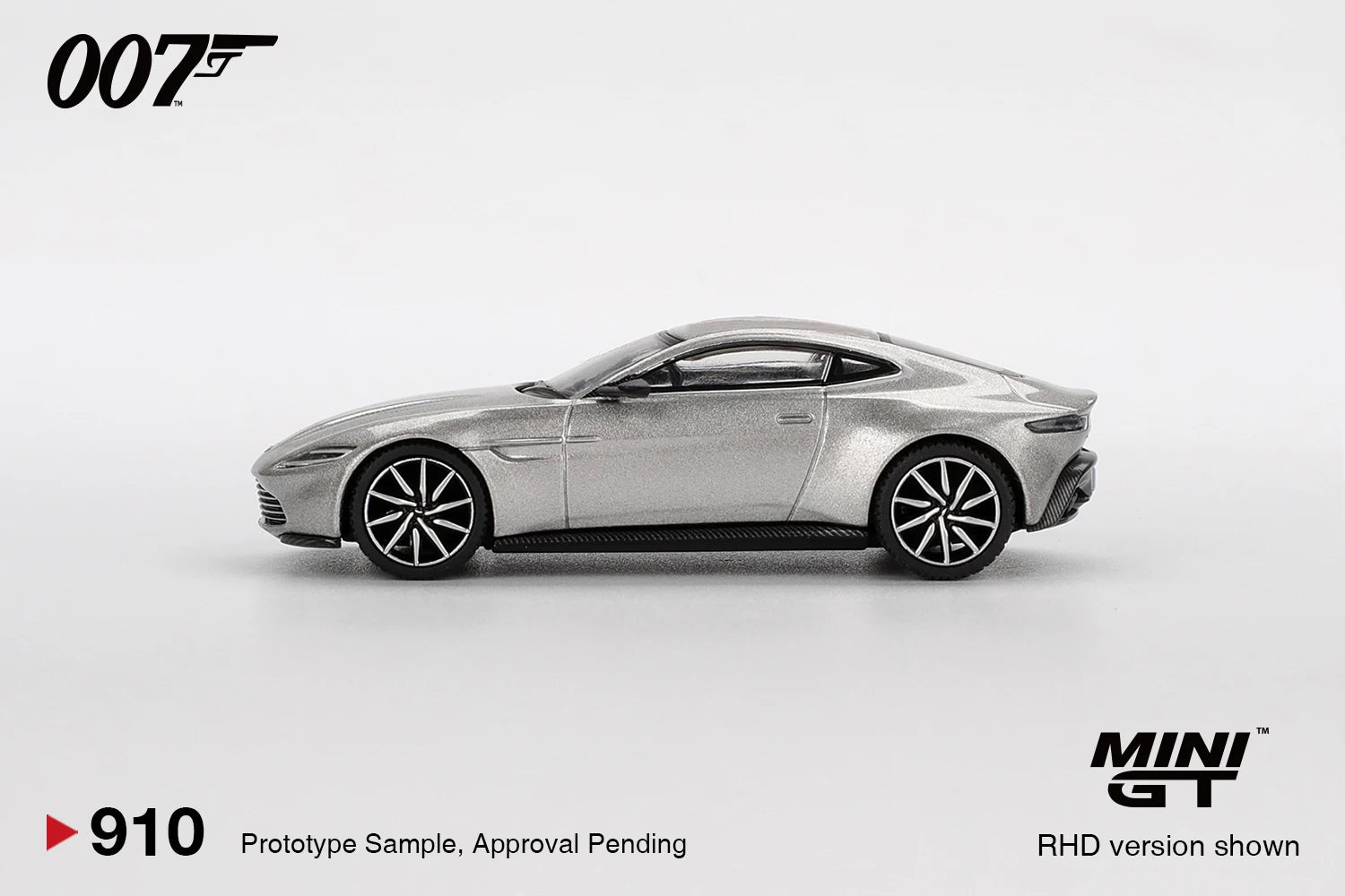 MINIGT 1/64 Aston Martin DB10 Spectre MGT00910-007 Cars Alloy Diecast Metal Model Kids Toys Boys