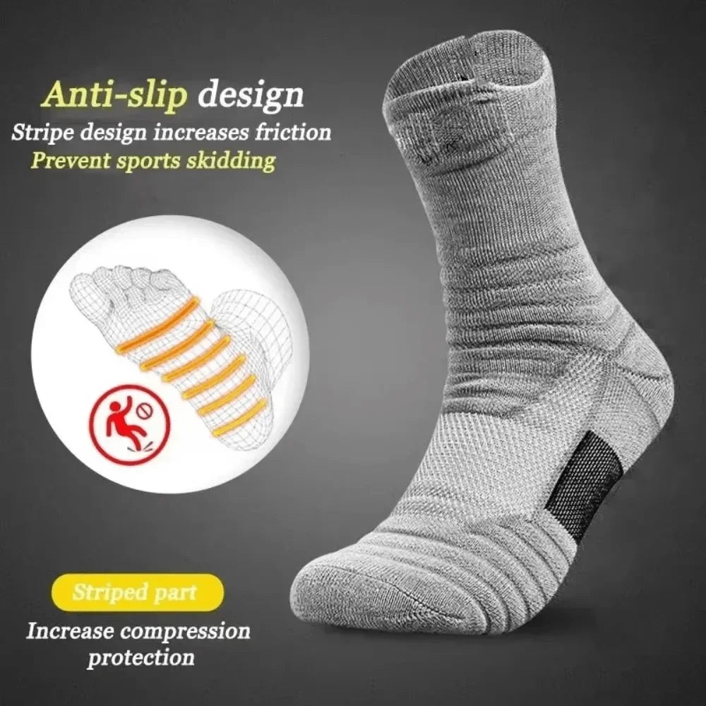 Random 12 pairs of versatile sports socks for both men and women, suitable for daily exercise and multiple scenarios
